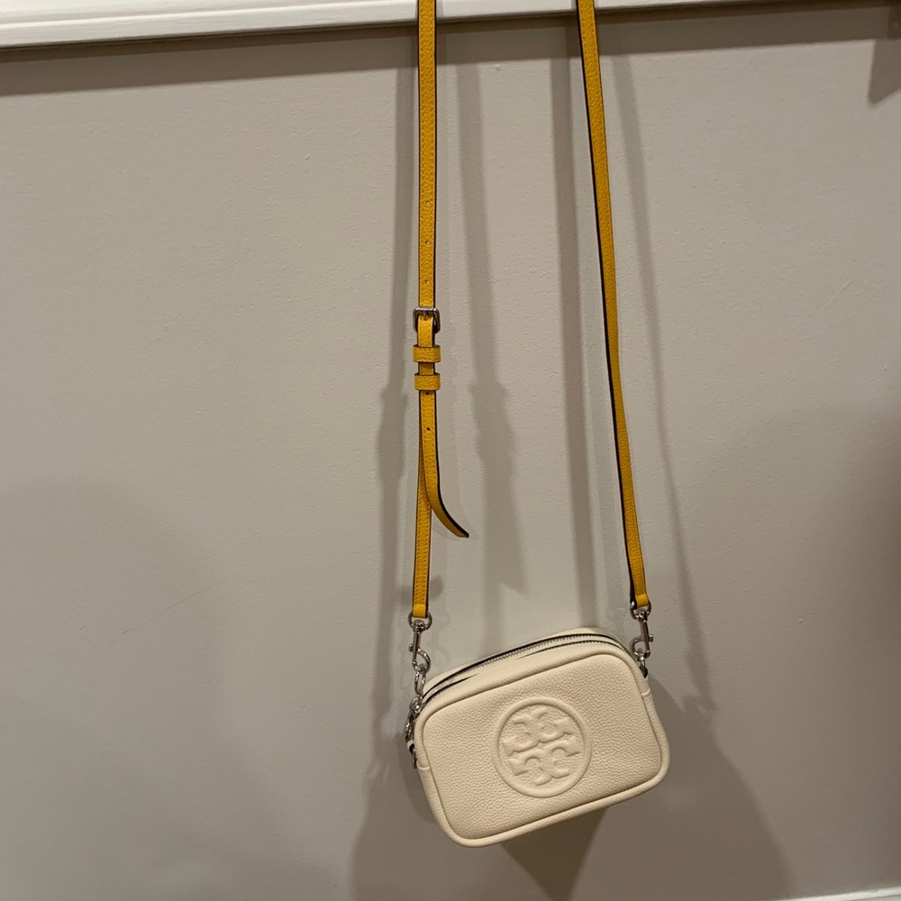 Tory Burch Perry Bombe leather crossbody bag
